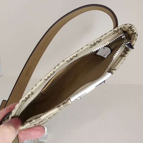 MICHAEL KORS Waist Belt Bag Fanny Pack Beige/White Signature Logo Size: S/M New - Picture 8 of 8